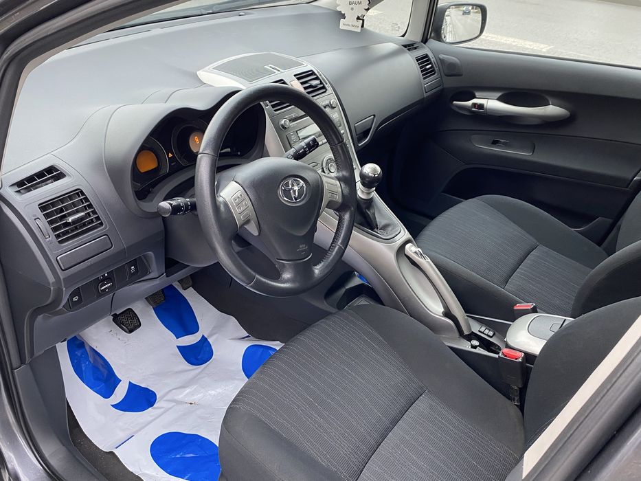 Toyota Auris 2007r 2.0 D4D diesel 124km 4.5/5l on z Niemiec opłacona