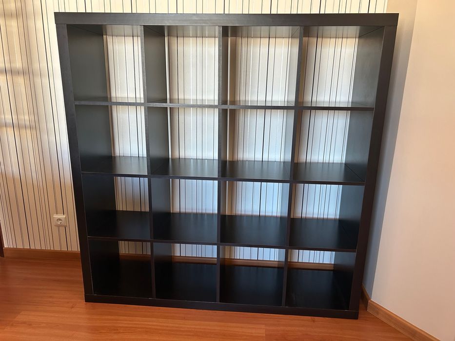 Estante Kallax Ikea+ ofereço cestos