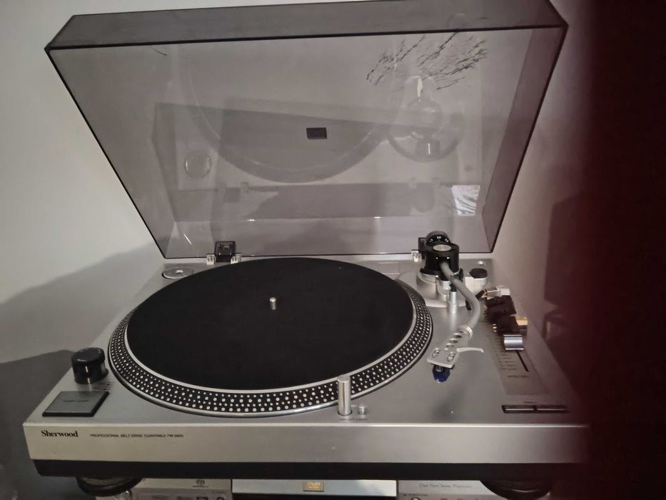 Проигрыватель винила