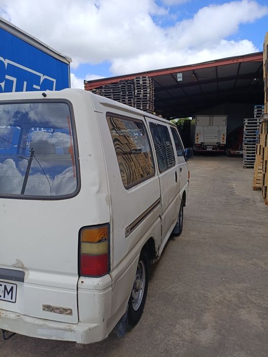 Mitsubishi L 300  de 9 lugares