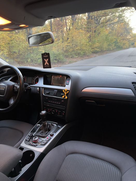 Продам Audi A4 B8