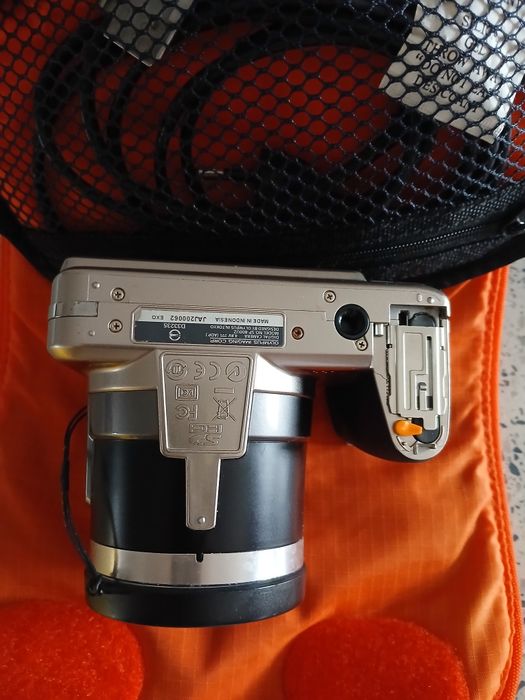 Olympus SP-800UZ