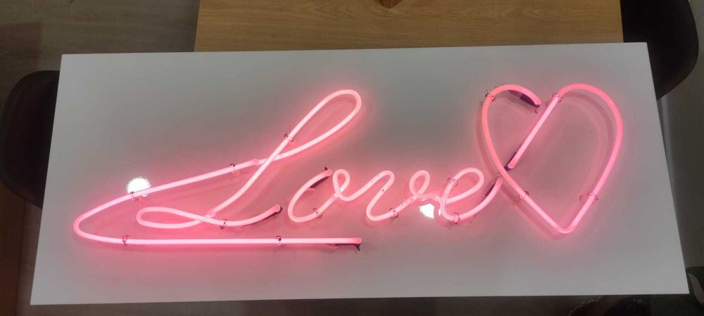 Neon vidro tradicional LOVE