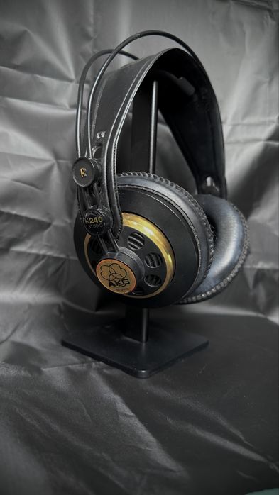 Навушники дротові AKG K240 Studio Black Стан 5- (потерті амбушури).