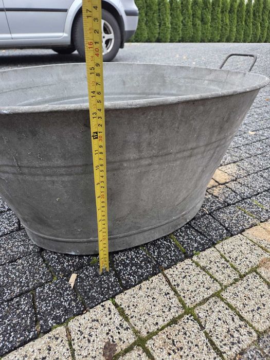 Wanna ocynkowana PRL