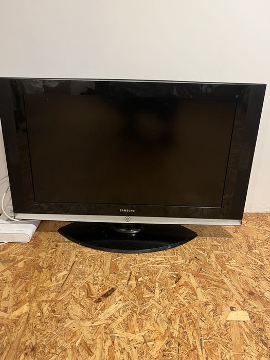 Vendo televisao usada