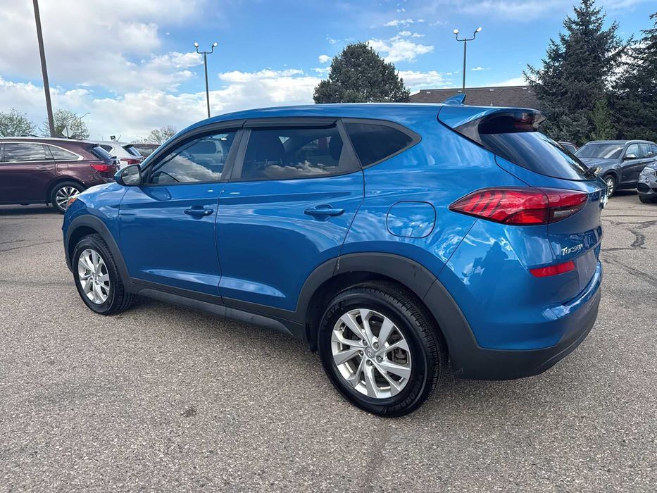 Hyundai Tucson SE      2019