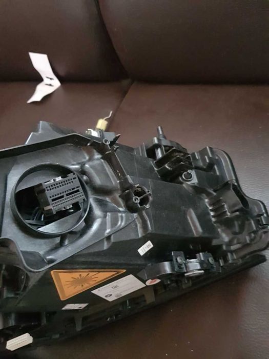 фари бмв x5 f15 лазер права і ліва дефект під відновлення без блочків