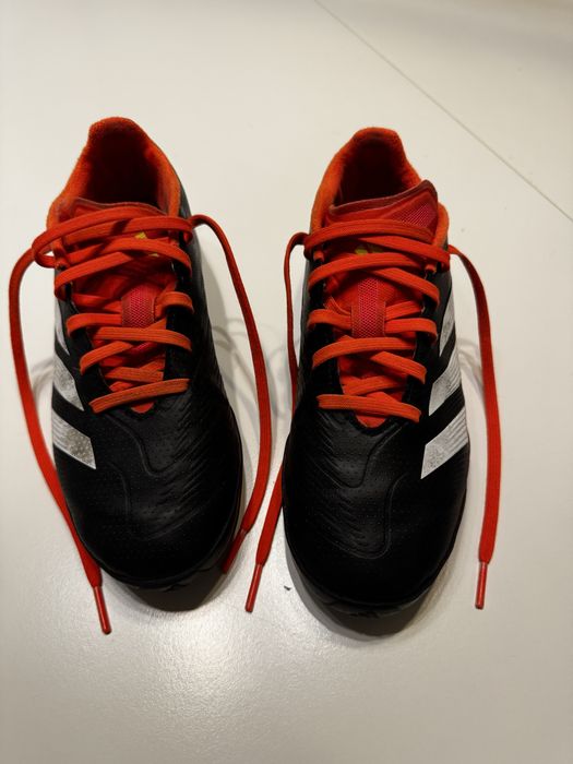 Chuteiras Adidas Predator nº36