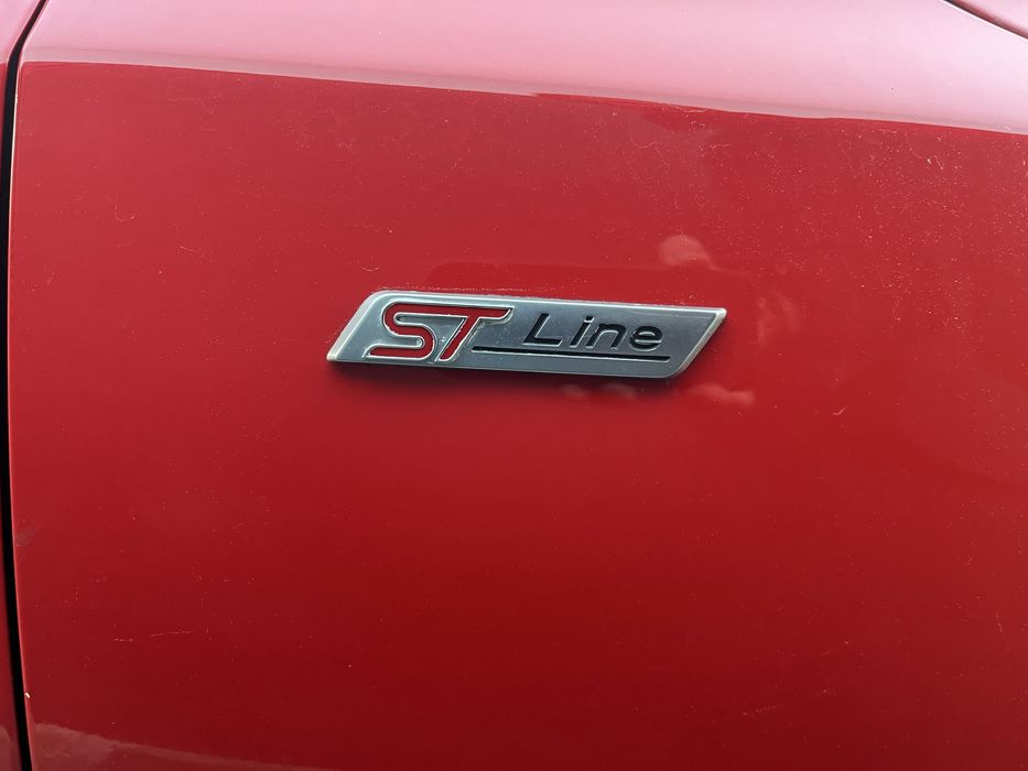 Ford Focus St-line X mhev