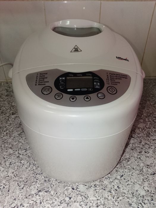 Vendo máquina de fazer pão Bifinett. 15€ Negociável