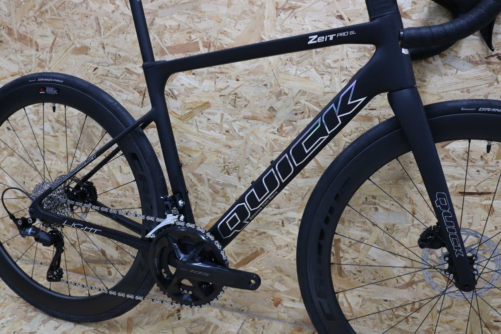 Bicicleta estrada Quick Zeit Pro SL - Cabos Integrados - Rodas carbono