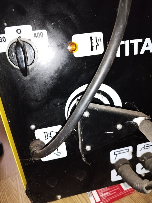Spawarka  model DECA TITAN 255E