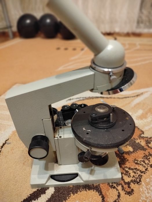 Продам новый микроскоп! Полный комплект! Ломо биолам!