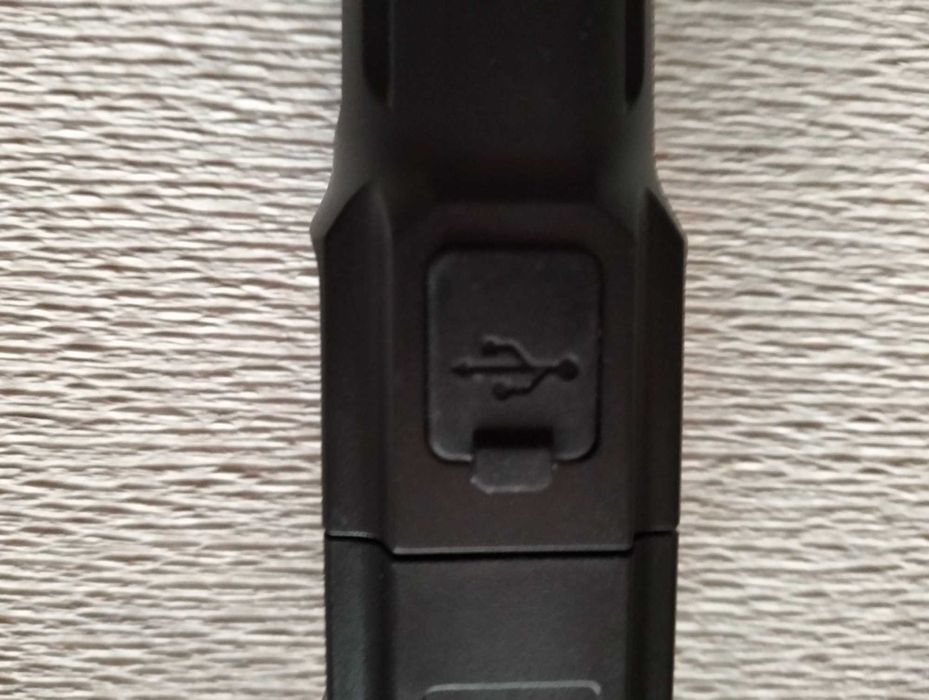 Продам акумуляторний ліхтар