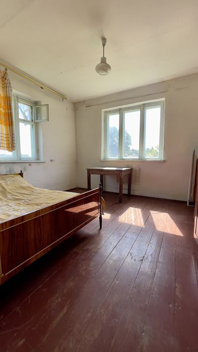 Продається будинок в центрі с.Бродецьке