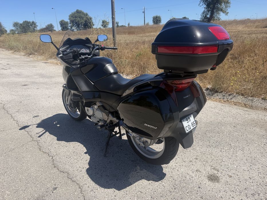 Honda Deauville 700, Revisão , pneus