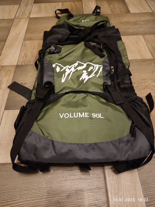 Nowy zielony plecak turystyczny 90L