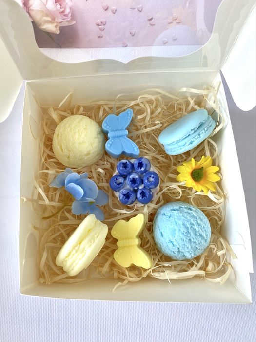 Мило ручної роботи