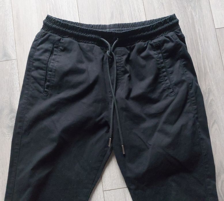 Фирменные джоггеры р.S-M.