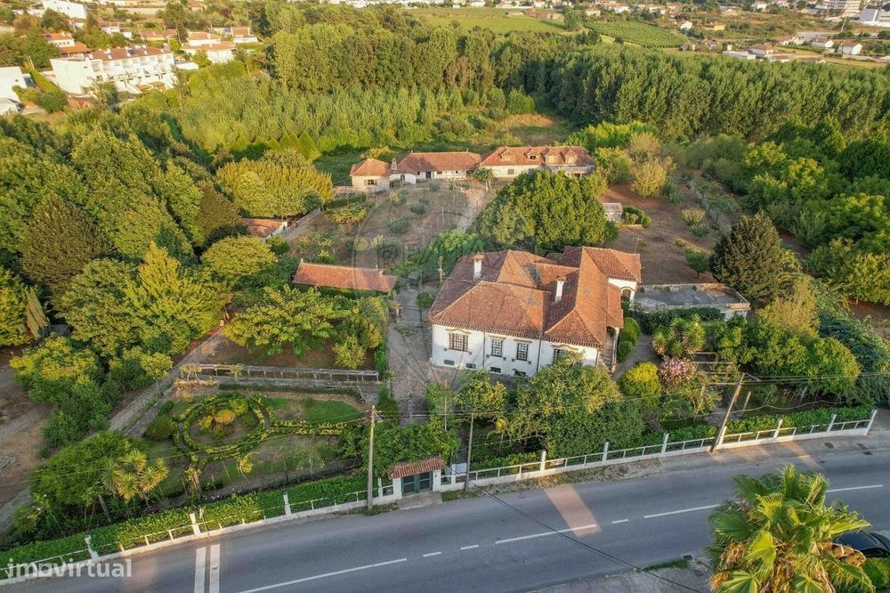 T7 Country Estate for Sale