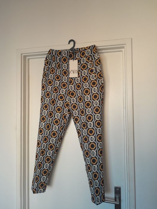 Vendo Calças de Senhora ZARA muito bonitas novas