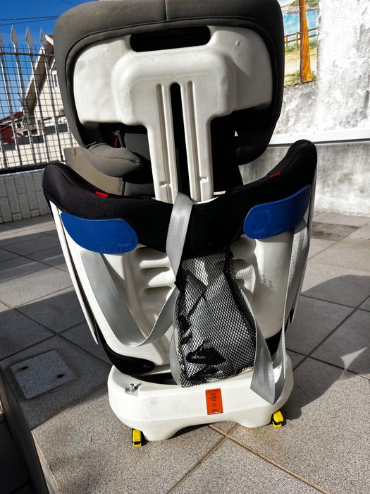 Cadeira criança com sistema isofixo