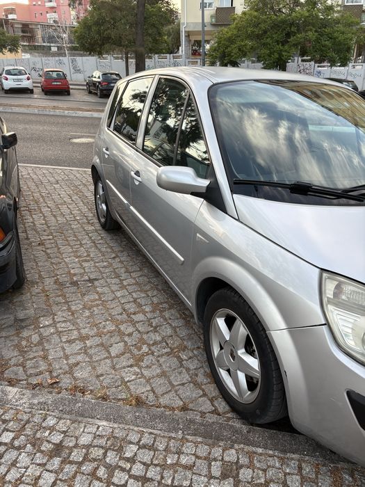 Renault Scénic — fotografia 3