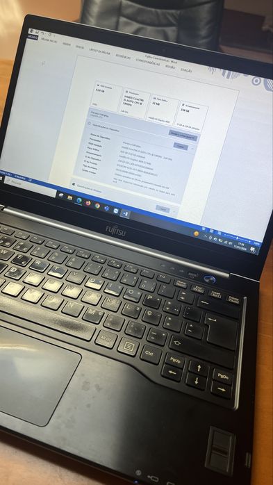 Fujitsu Laptop511416763669565442