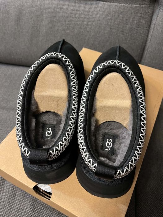 UGG Taz II Black