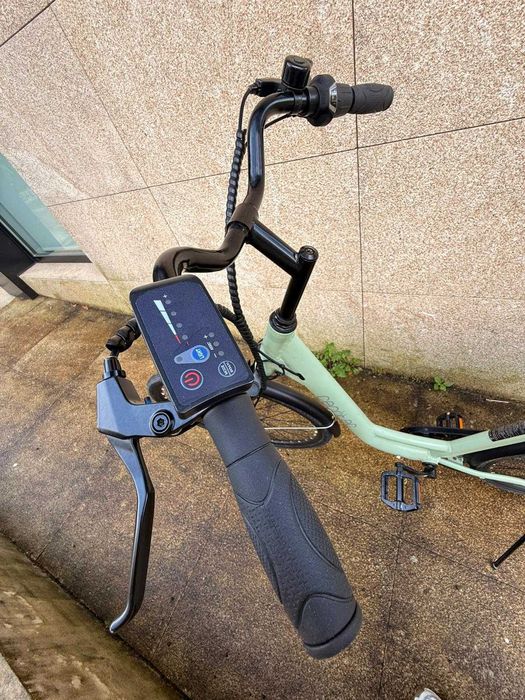 Bicicleta Elétrica Cecotec - eBike City 26