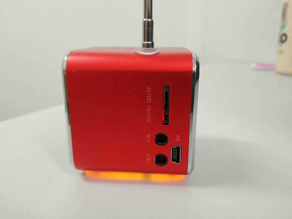 bluetooth колонка з fm радіо. Радіопримач