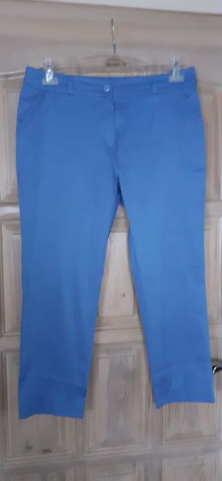 Spodnie satynowe 3/4