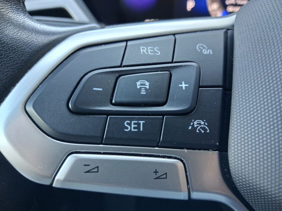 Volkswagen Touran 7 miejsc | DSG | ACC | Kamera | Hak | Elektryczna klapa