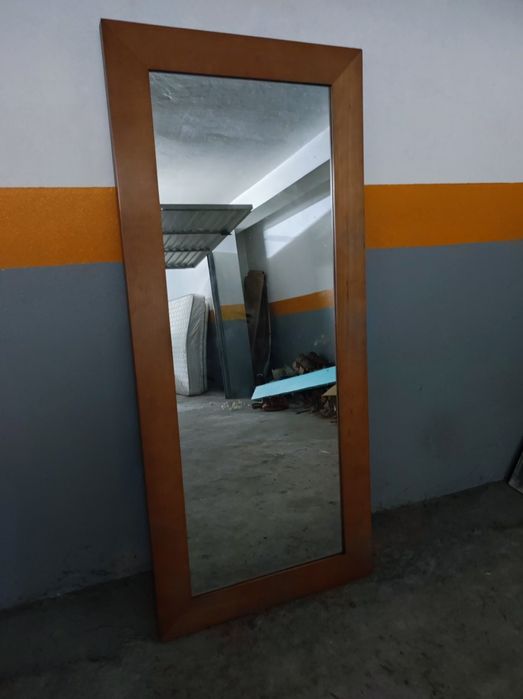 Espelho em cerejeira