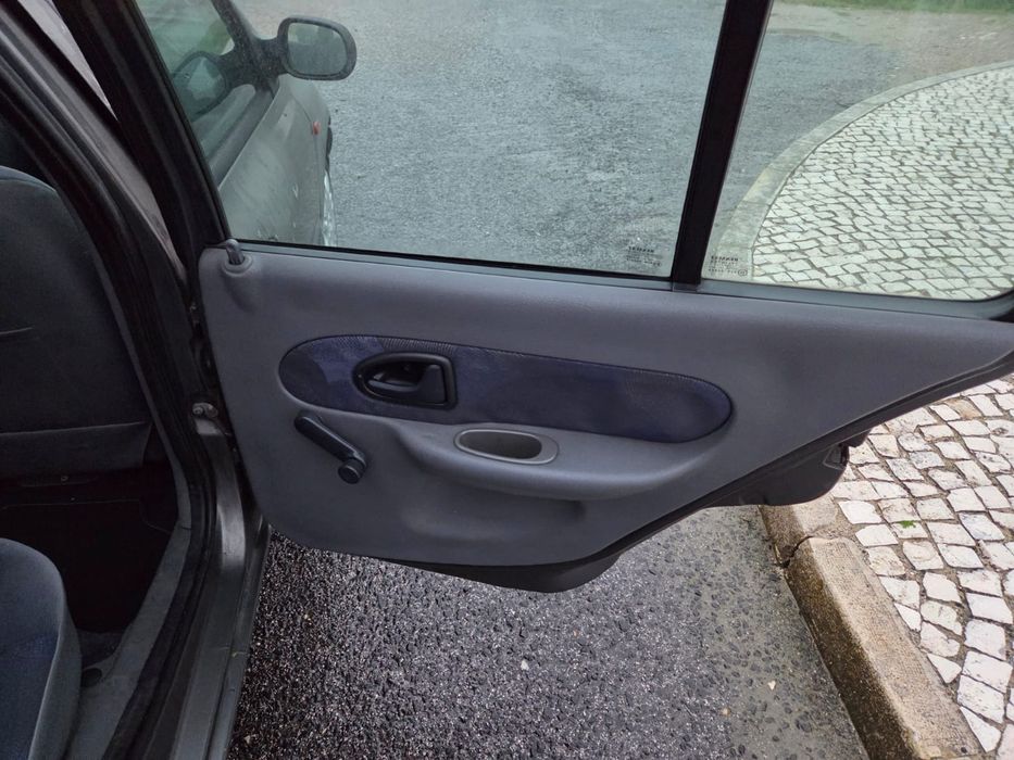 Renault clio 1.2  muito bom preco