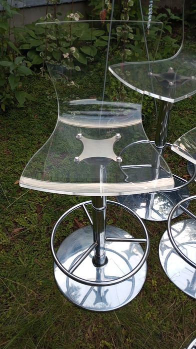 Zestaw 7 hokerów/ krzeseł barowych firmy Scavolini. Hoker/krzesło barowe