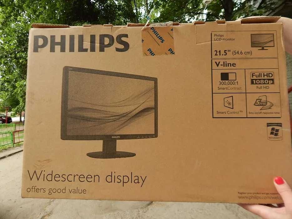 Монитор Philips 221 V2