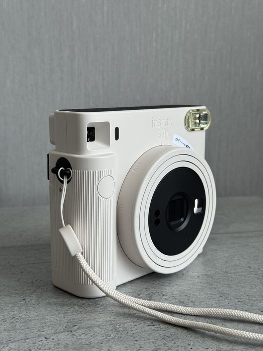 Fujifilm Instax Square SQ1 як новий