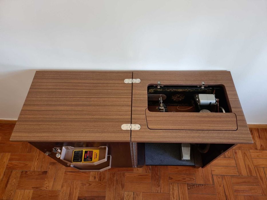 Máquina de costura Singer