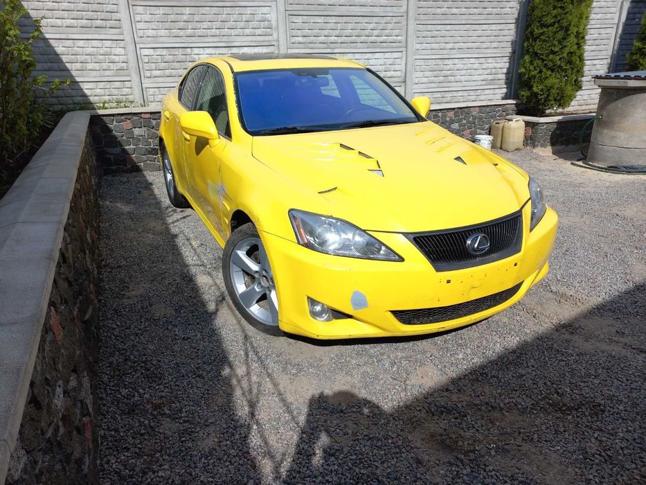 Lexus is250 4x4 avtomat