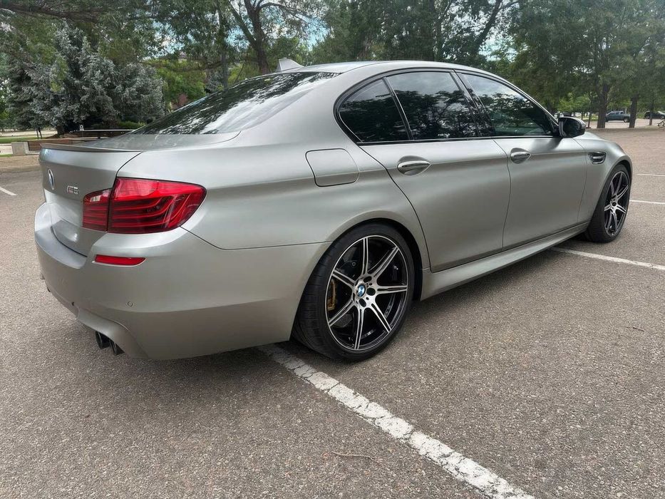 BMW M5      2016