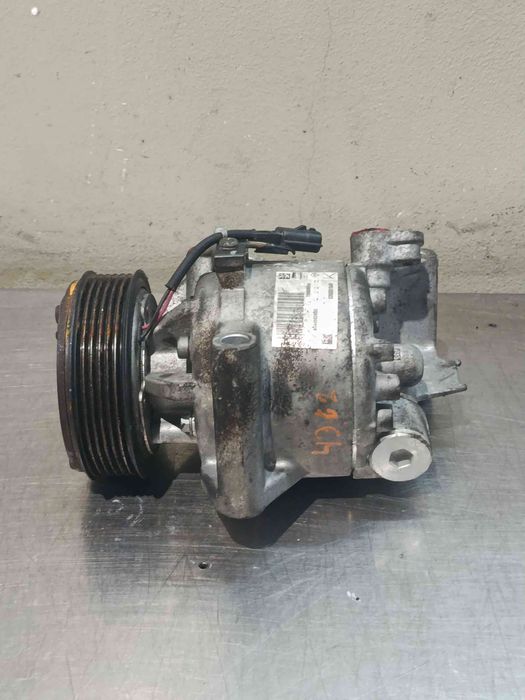 Compressor AC DACIA Duster (HM_)