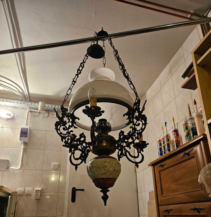 Lampa, żyrandol koło od wozu, eklektyk, antyk, różne rodzaje
