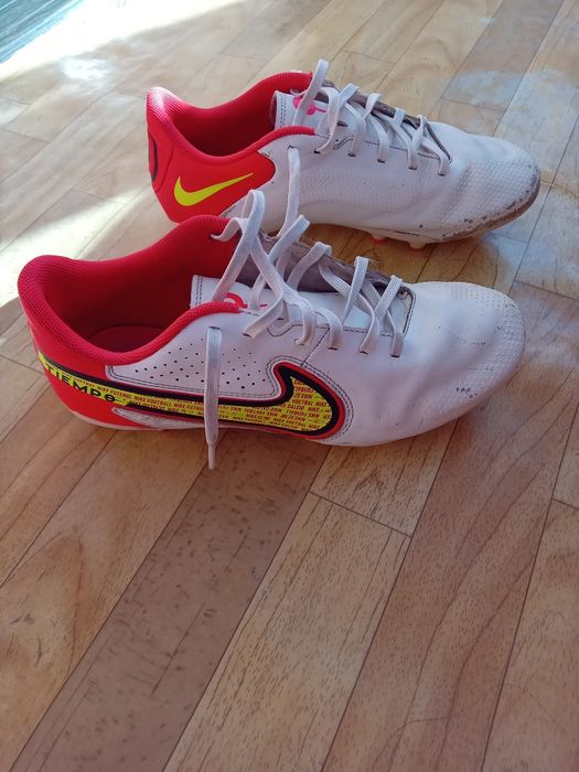 Футбольные Бутсы