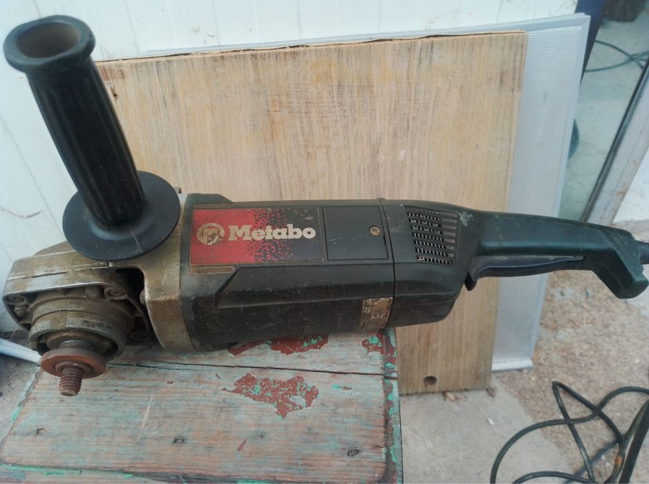 Rebarbadora metabo