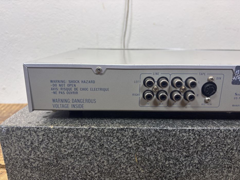 Korektor graficzny equalizer JVC SEA 33