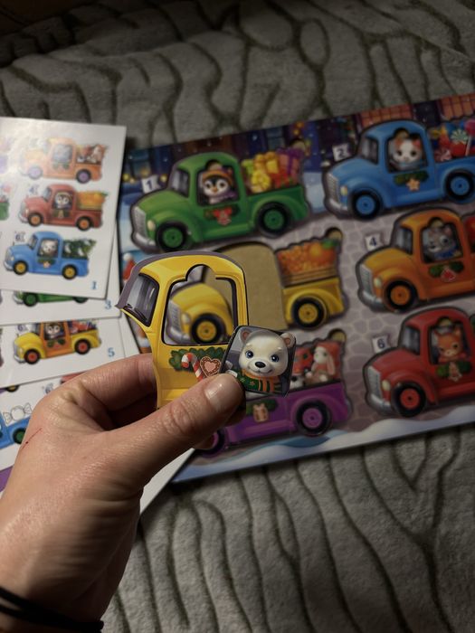 Деревʼяна гра з картками «Тварини на машинах»