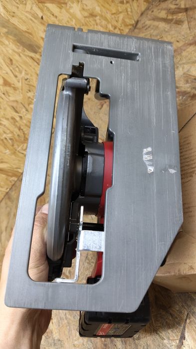 Pilarka tarczowa Milwaukee ccs66 fuel 190 mm