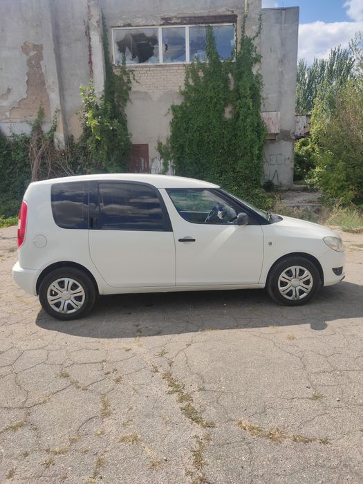автомобиль Skoda